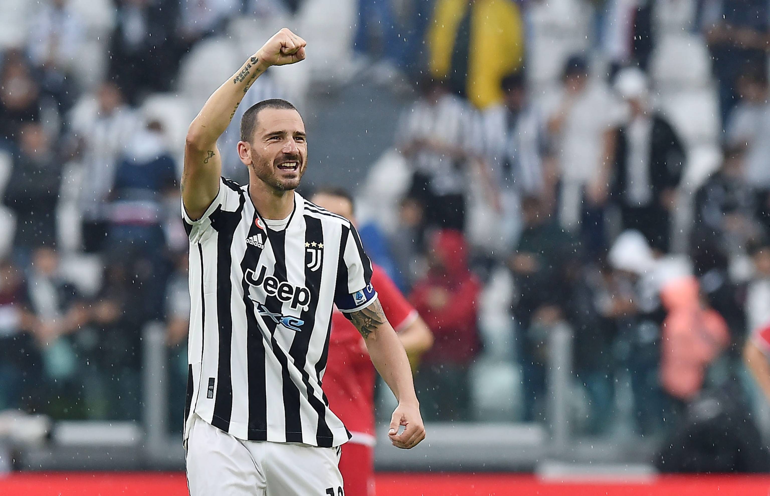 图片报：葡体主席曾在部队服役，成葡体高层前是葡体的队医（图片报：葡体主席有军旅背景，升任高层前曾担任球队队医）