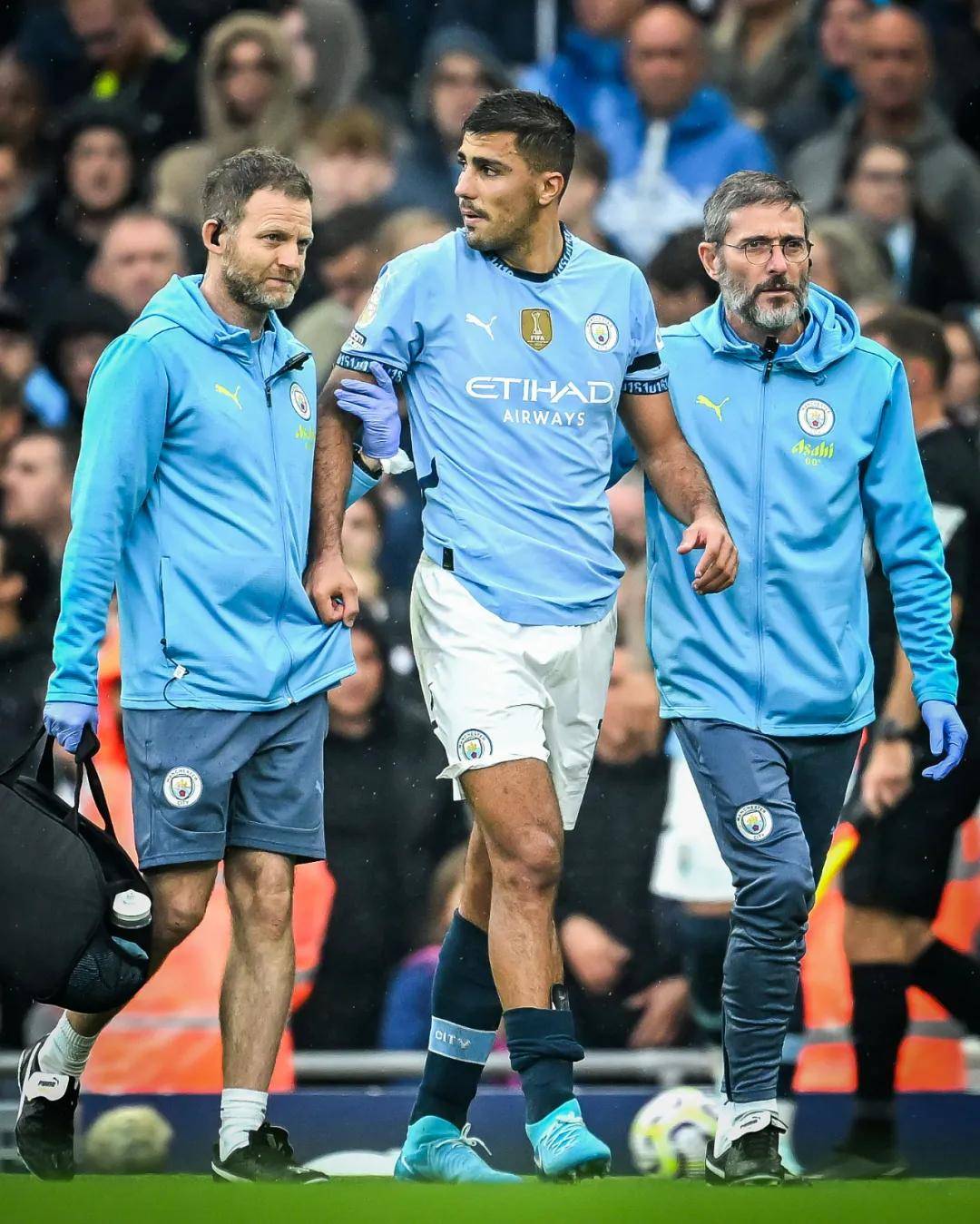 布达佩斯Major：大超发挥出色，绿龙13-5FaZe两战全胜（布达佩斯Major：大超神勇，绿龙13-5击败FaZe豪取两连胜）