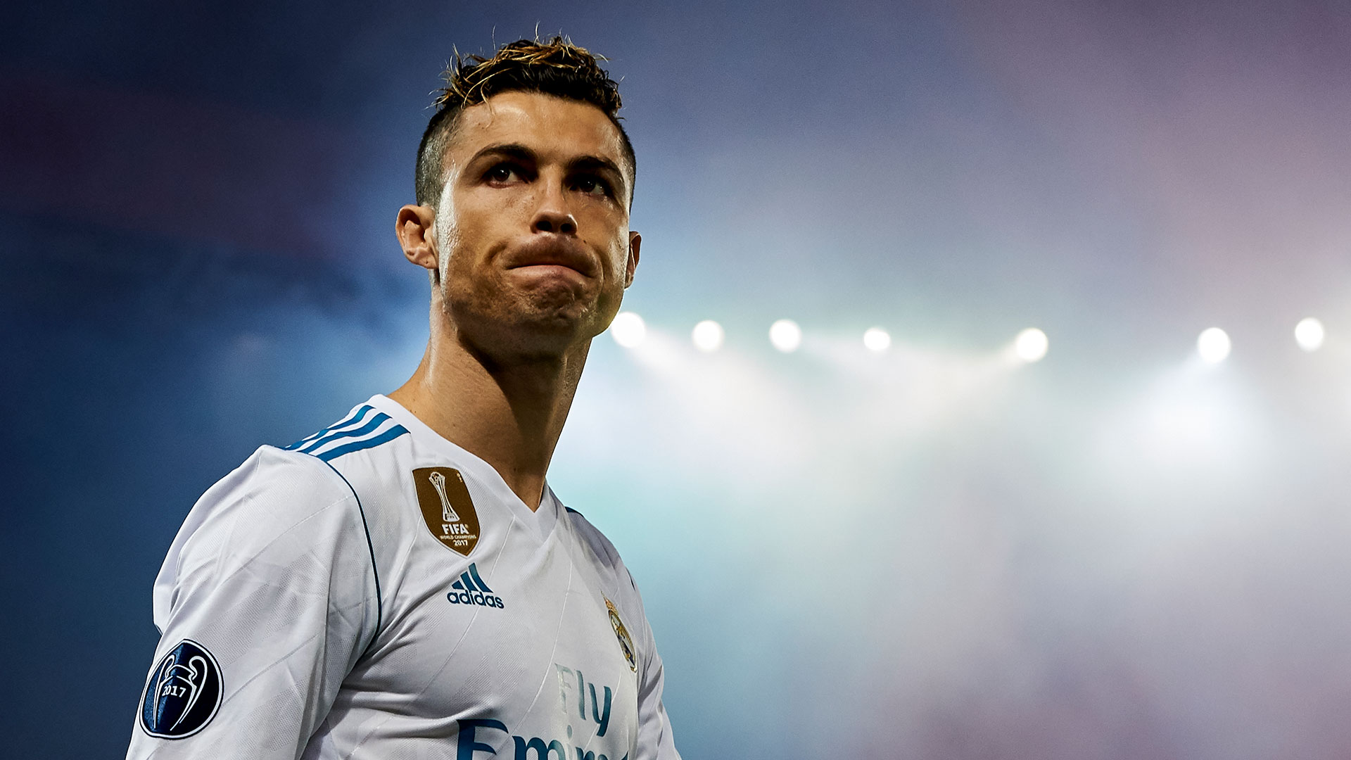 亚特兰大4-0十人热那亚晋级意杯8强，吉姆西蒂、德容恩破门（亚特兰大4-0横扫十人热那亚，挺进意杯八强，吉姆西蒂、德容恩建功）